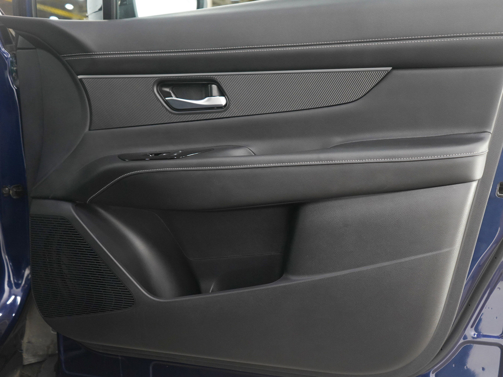 Used 2025 Nissan Murano SV image 9