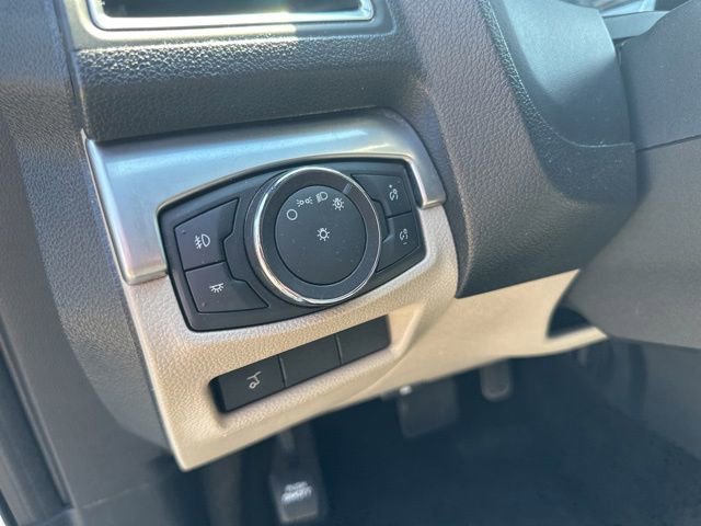 Used 2018 Ford Explorer Limited w/ Equipment Group 301A FWD image 19