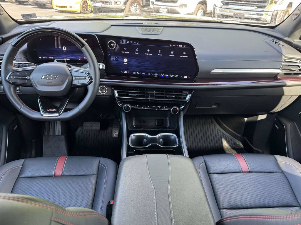 Used 2024 Chevrolet Traverse RS w/ LPO, Floor Liner Package AWD/4WD image 3