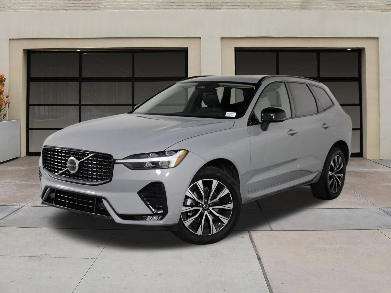 Certified 2025 Volvo XC60 B5 Core AWD/4WD image 3