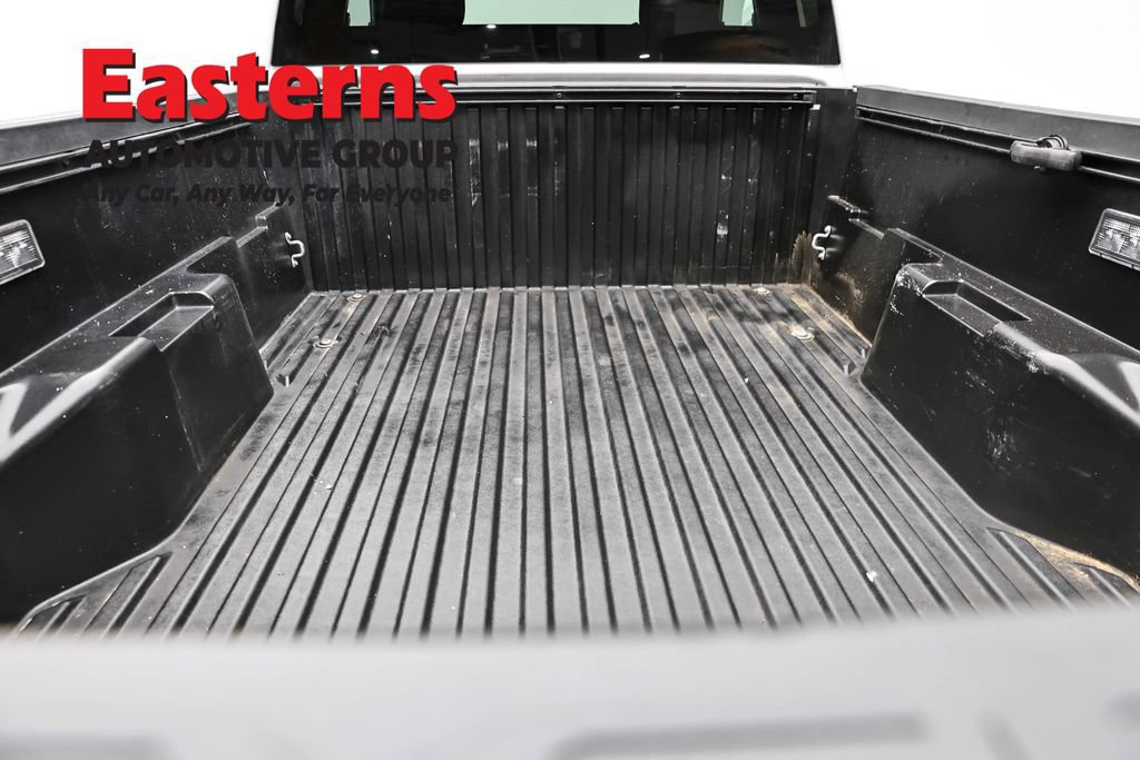 Used 2025 Toyota Tacoma SR RWD image 9