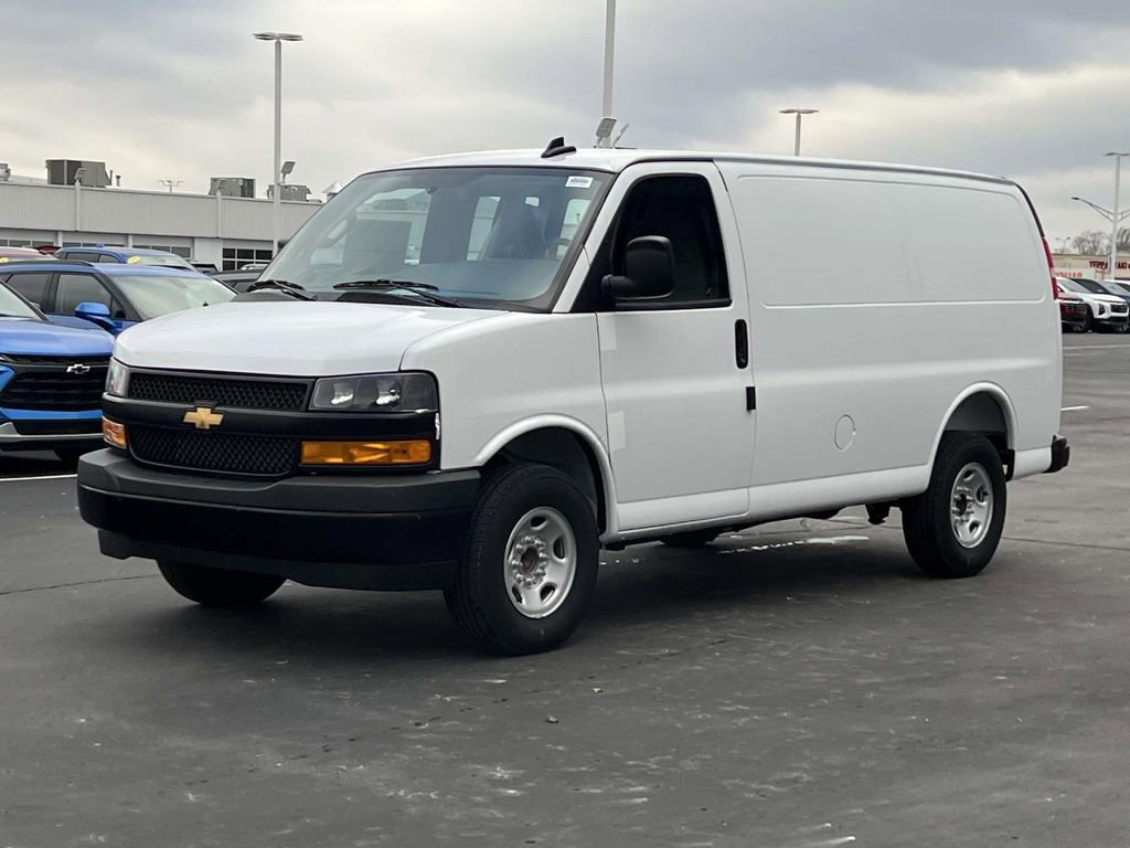 New 2025 Chevrolet Express 2500 w/ Driver Convenience Package image 28