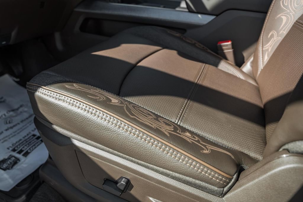 New 2026 RAM 3500 Longhorn image 40