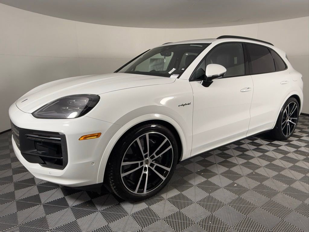 New 2025 Porsche Cayenne Turbo image 1