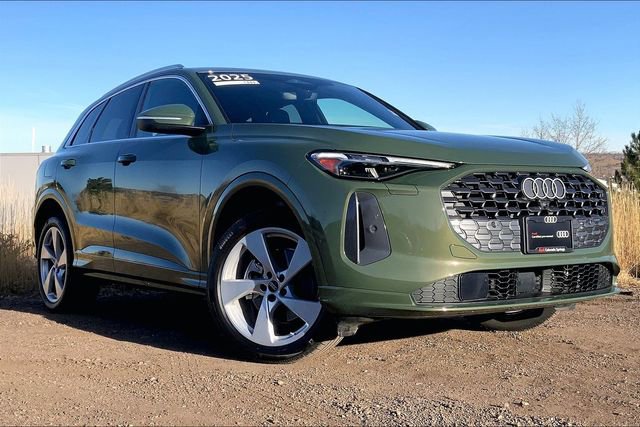 Certified 2025 Audi Q5 Premium Plus w/ Premium Plus image 2