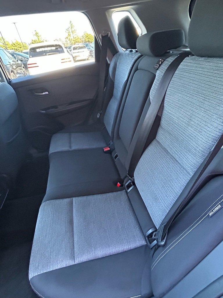 Used 2021 Nissan Rogue SV image 13