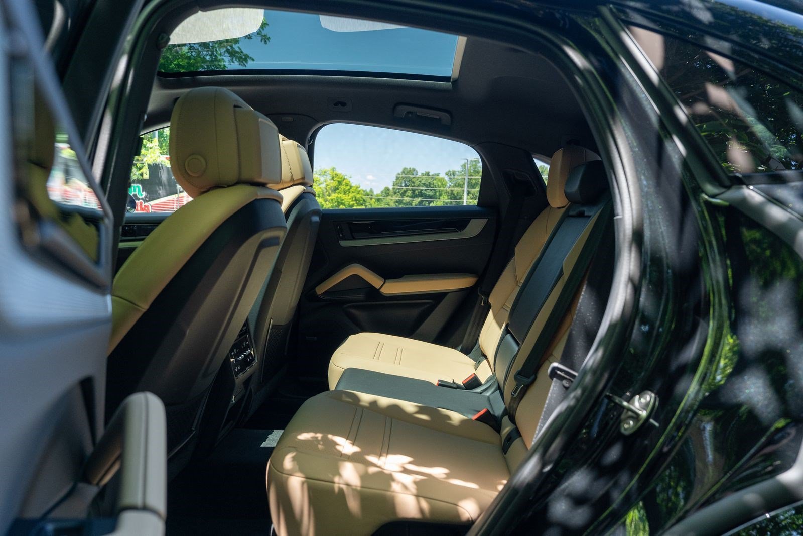 New 2026 Porsche Cayenne GTS AWD/4WD image 33