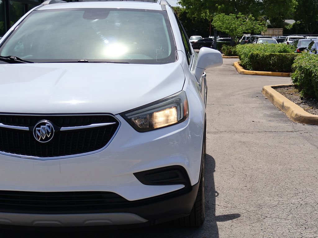 Used 2020 Buick Encore Preferred w/ Safety Package FWD image 11