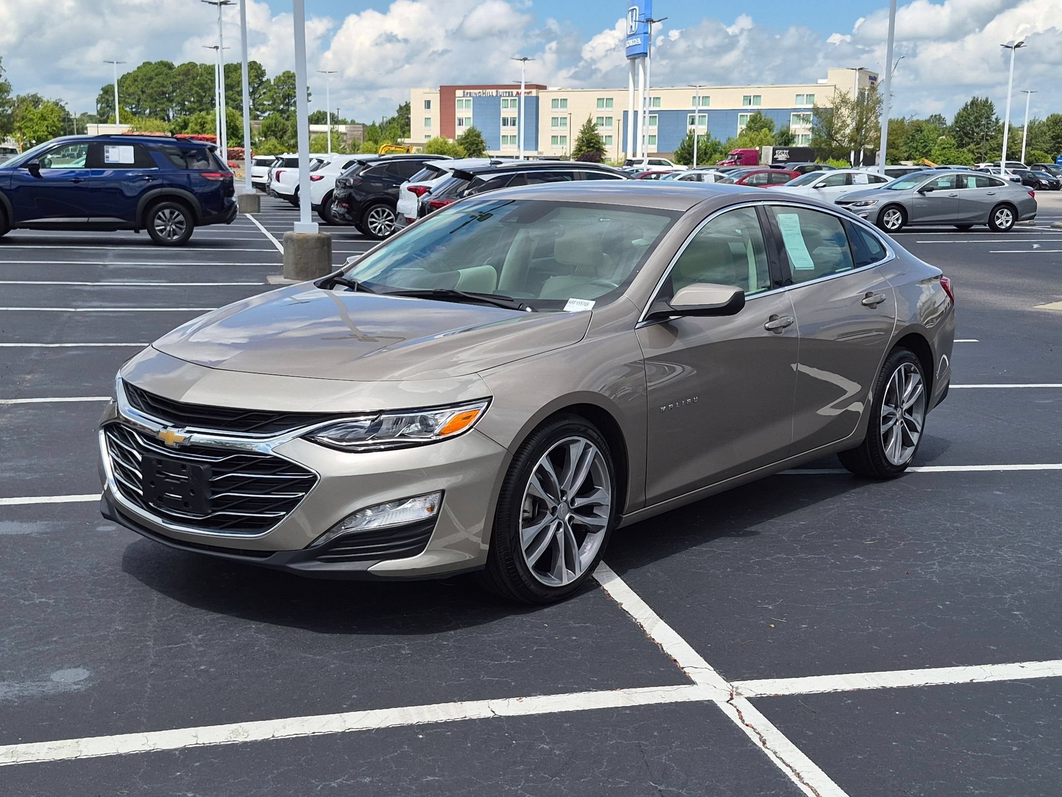 Used 2024 Chevrolet Malibu LT FWD image 7