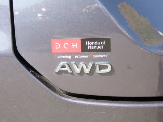 Certified 2023 Honda Pilot Touring image 9