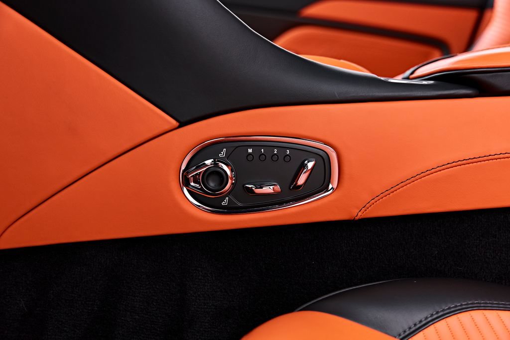 Used 2023 Aston Martin DBS Coupe RWD image 54