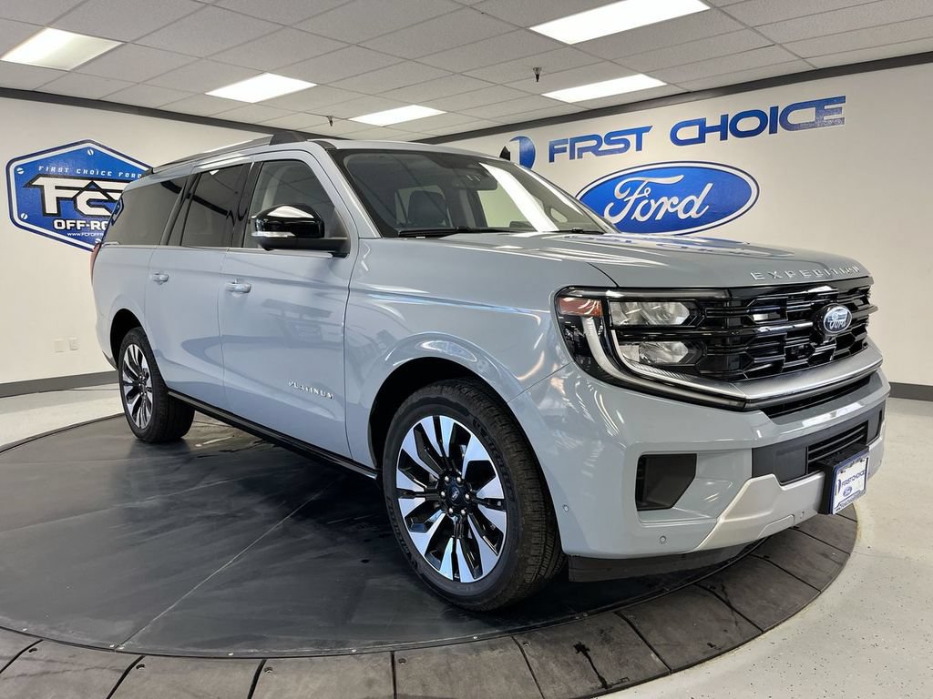 Used 2025 Ford Expedition Max Platinum w/ Driver's Package AWD/4WD image 2