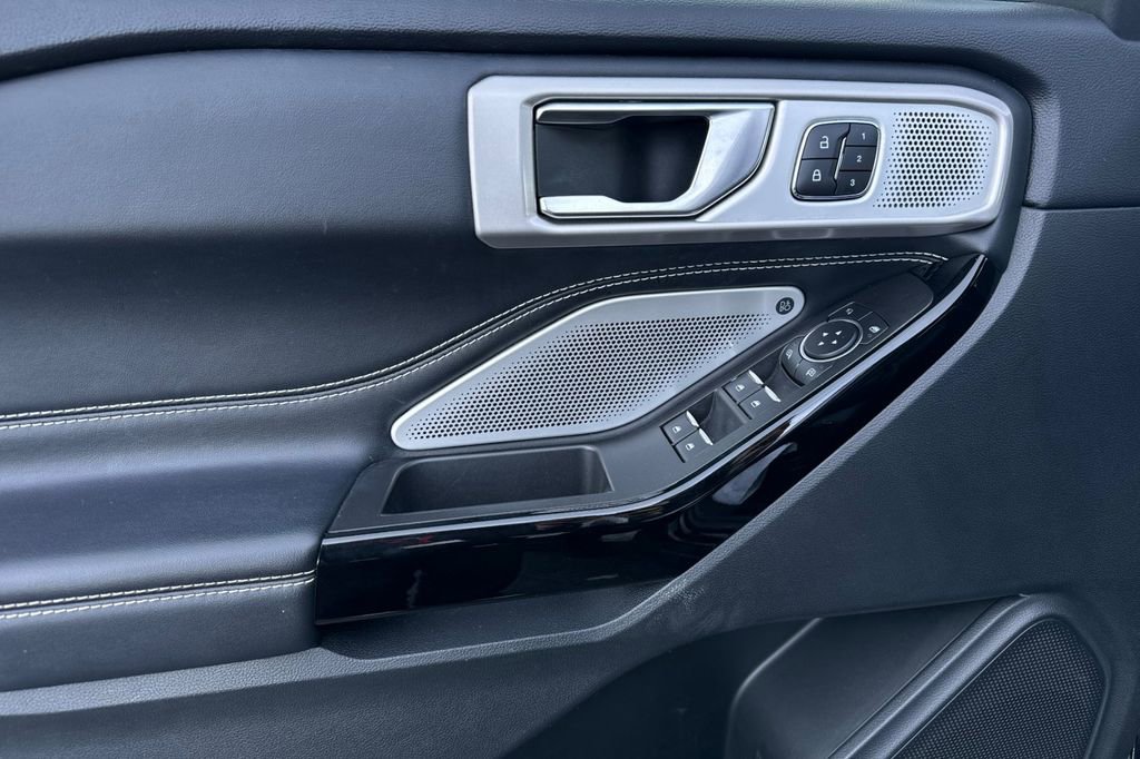 Certified 2022 Ford Explorer ST w/ Equipment Group 401A image 11