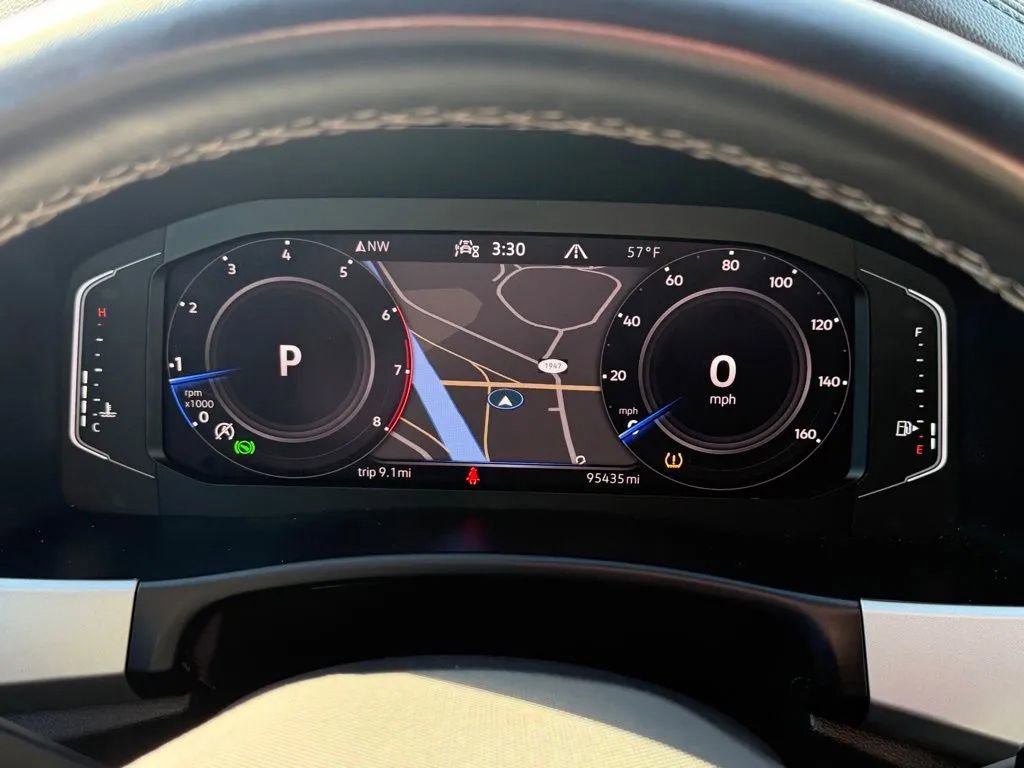 Used 2022 Volkswagen Atlas Cross Sport SEL AWD/4WD image 18