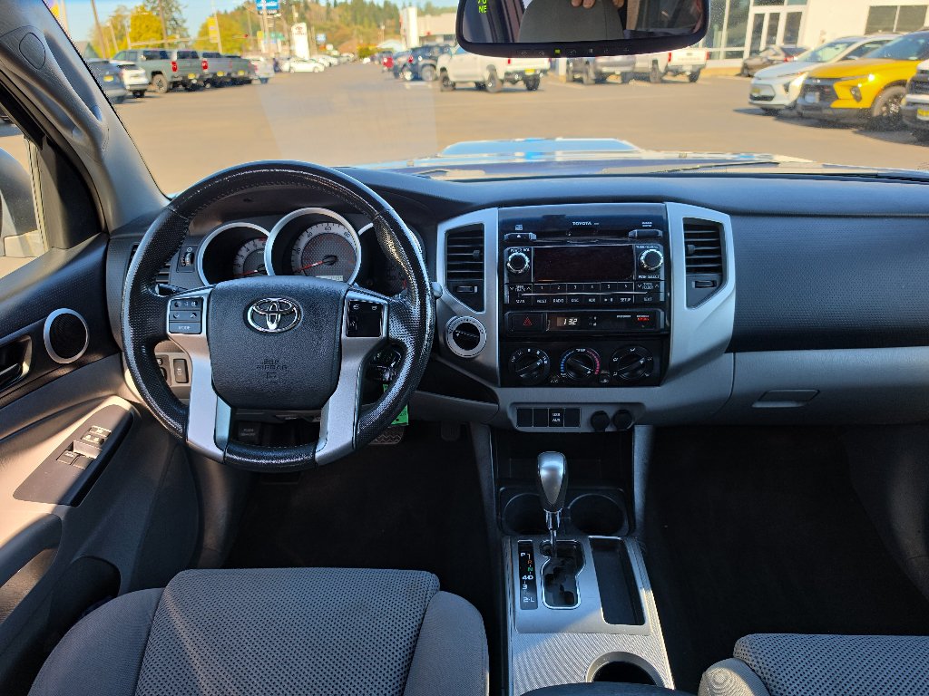 Used 2012 Toyota Tacoma 4x4 Access Cab V6 w/ TRD Sport Pkg image 18