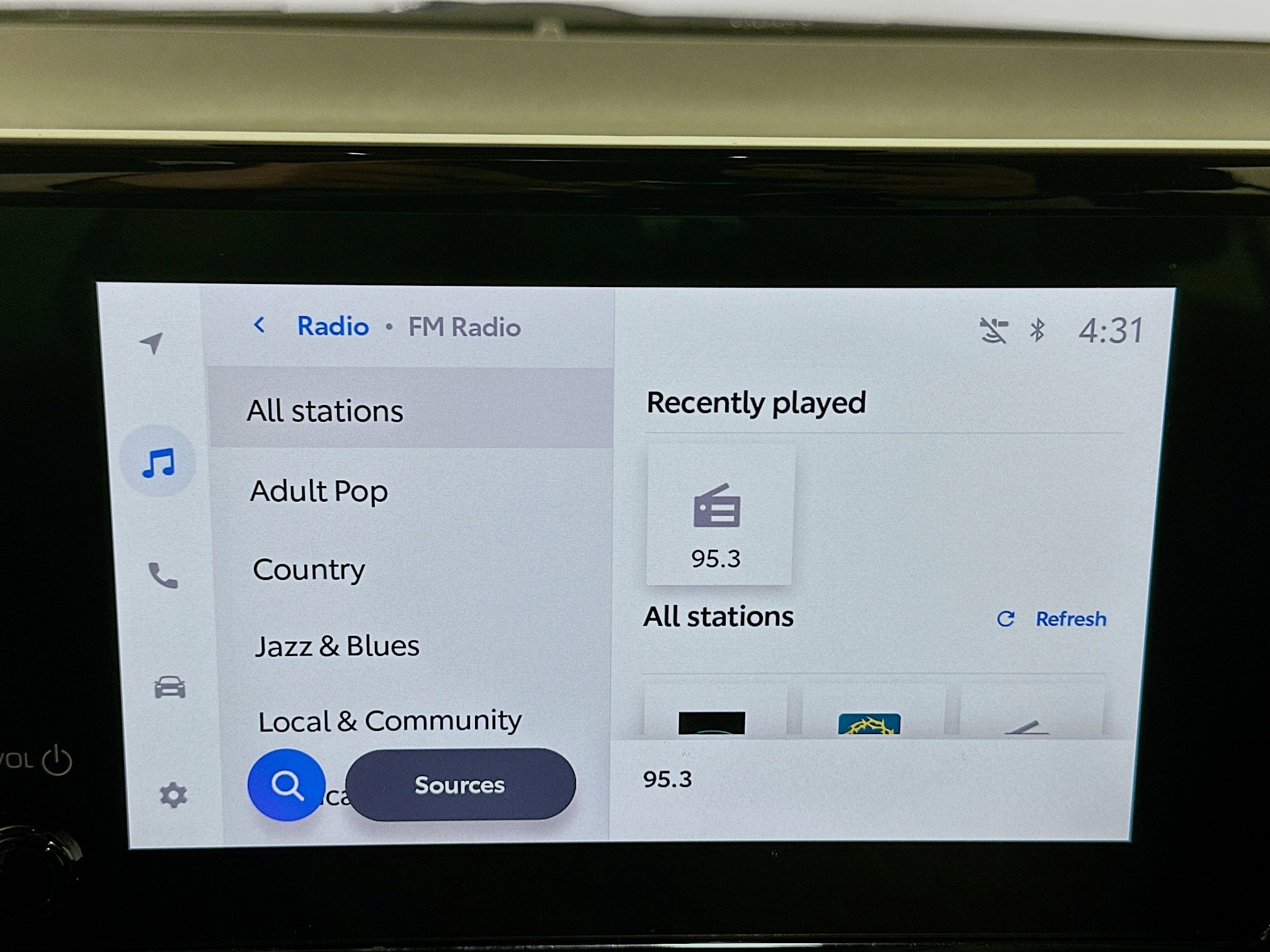 Used 2025 Toyota Corolla LE image 19