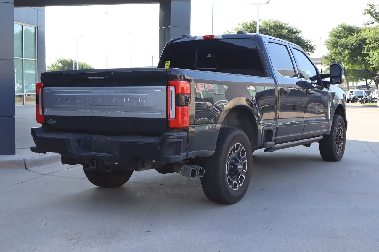 Used 2023 Ford F250 Platinum w/ FX4 Off-Road Package AWD/4WD image 3