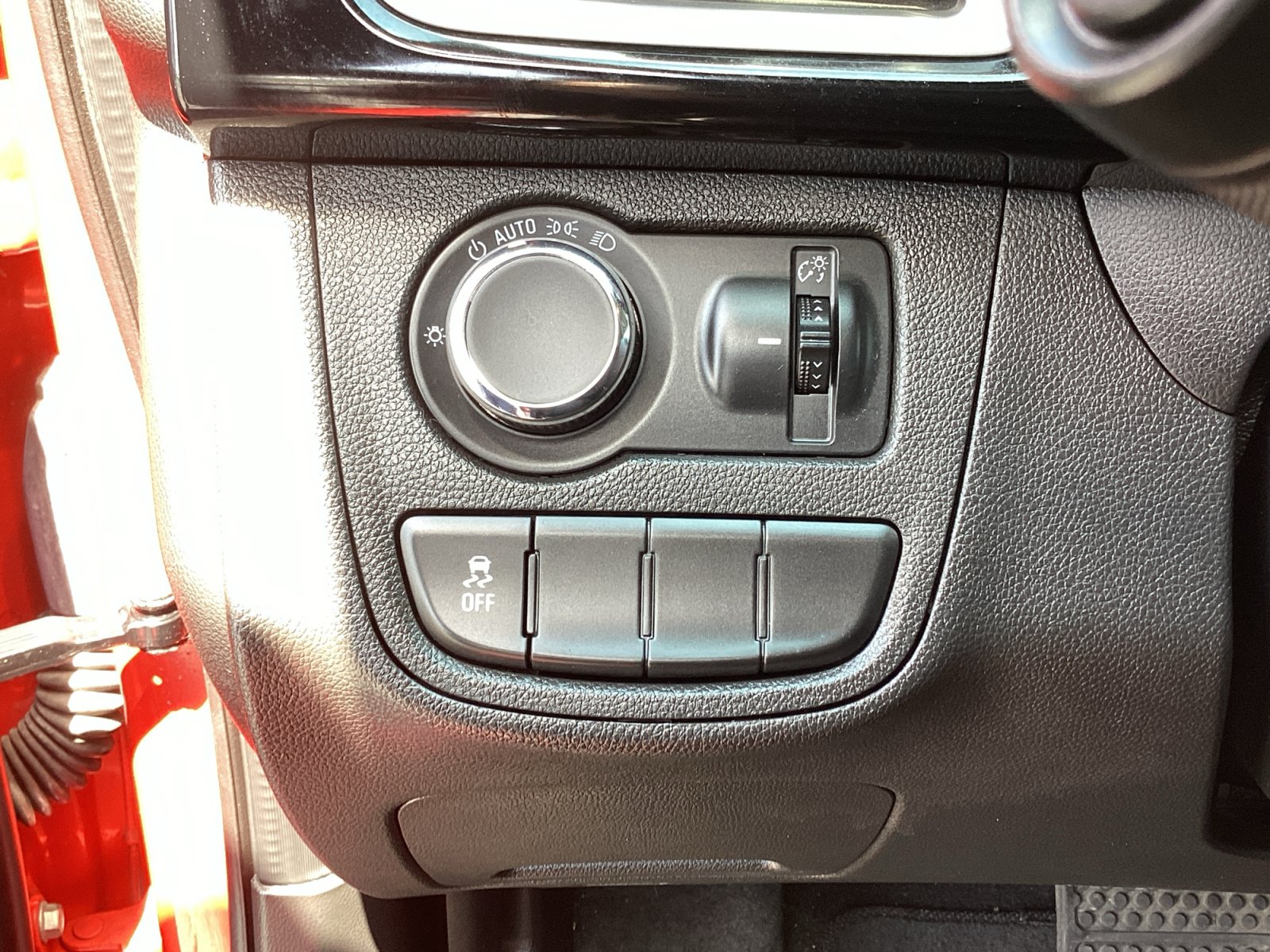 Used 2021 Chevrolet Spark LT FWD image 27