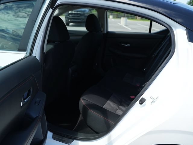 Used 2025 Nissan Sentra SR FWD image 15