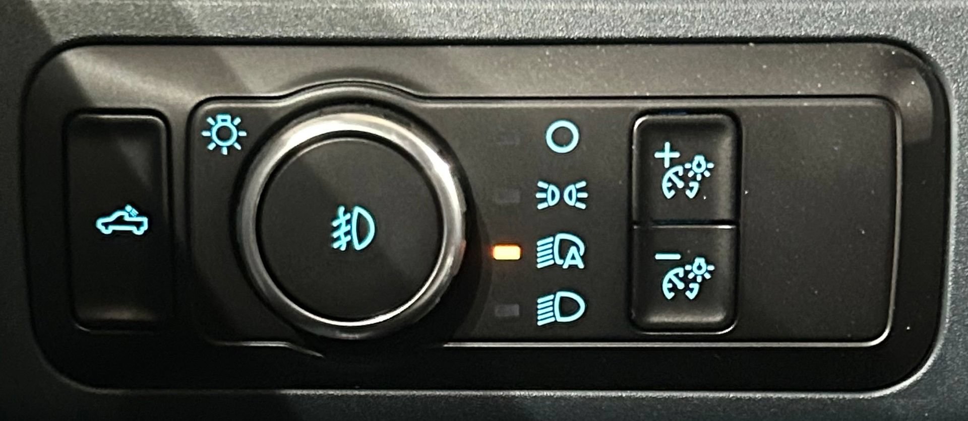 Used 2025 Ford Maverick Lobo AWD/4WD image 59