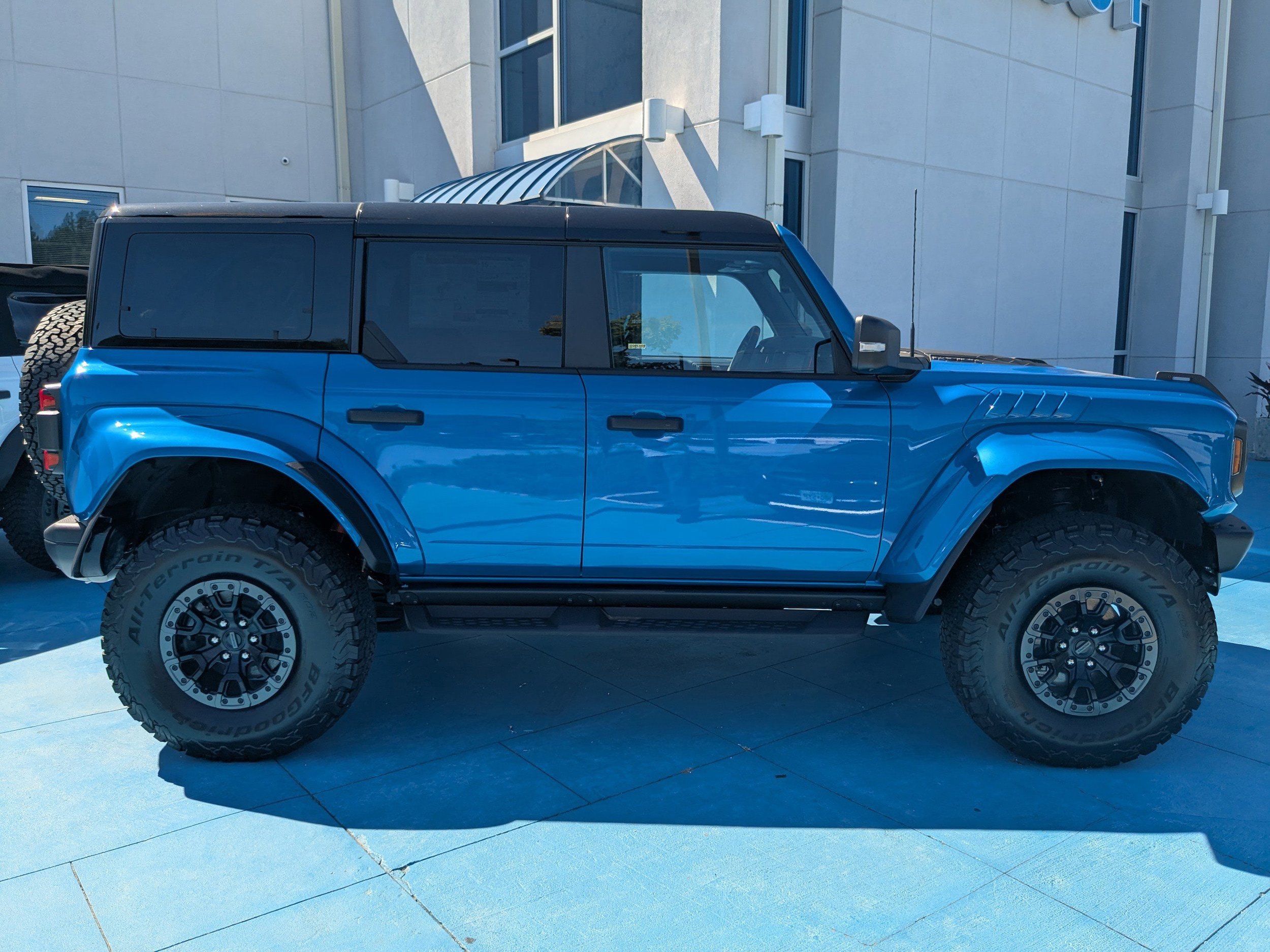 New 2025 Ford Bronco Raptor AWD/4WD image 3