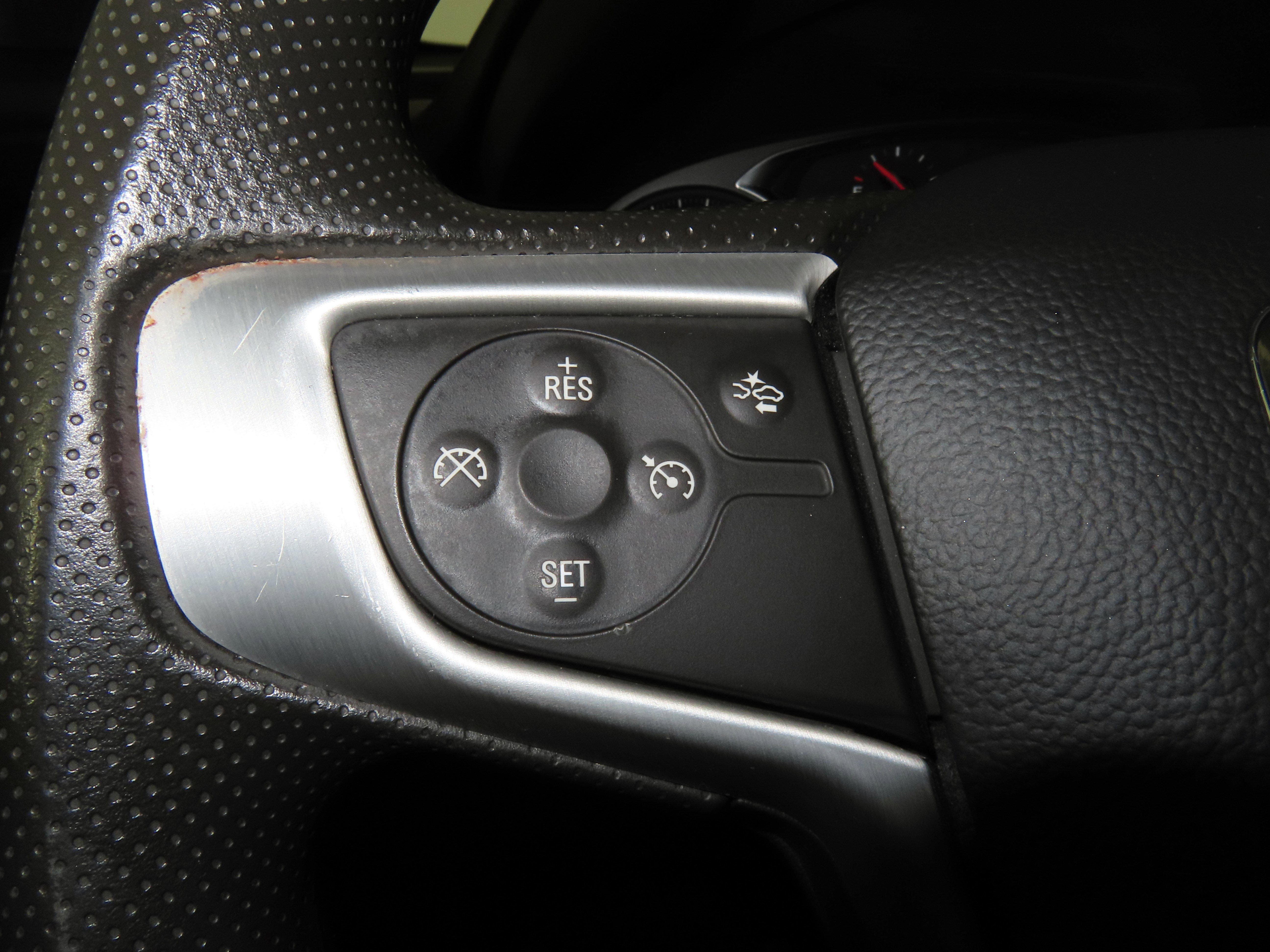 Used 2023 GMC Terrain SLE w/ Driver Convenience Package image 51