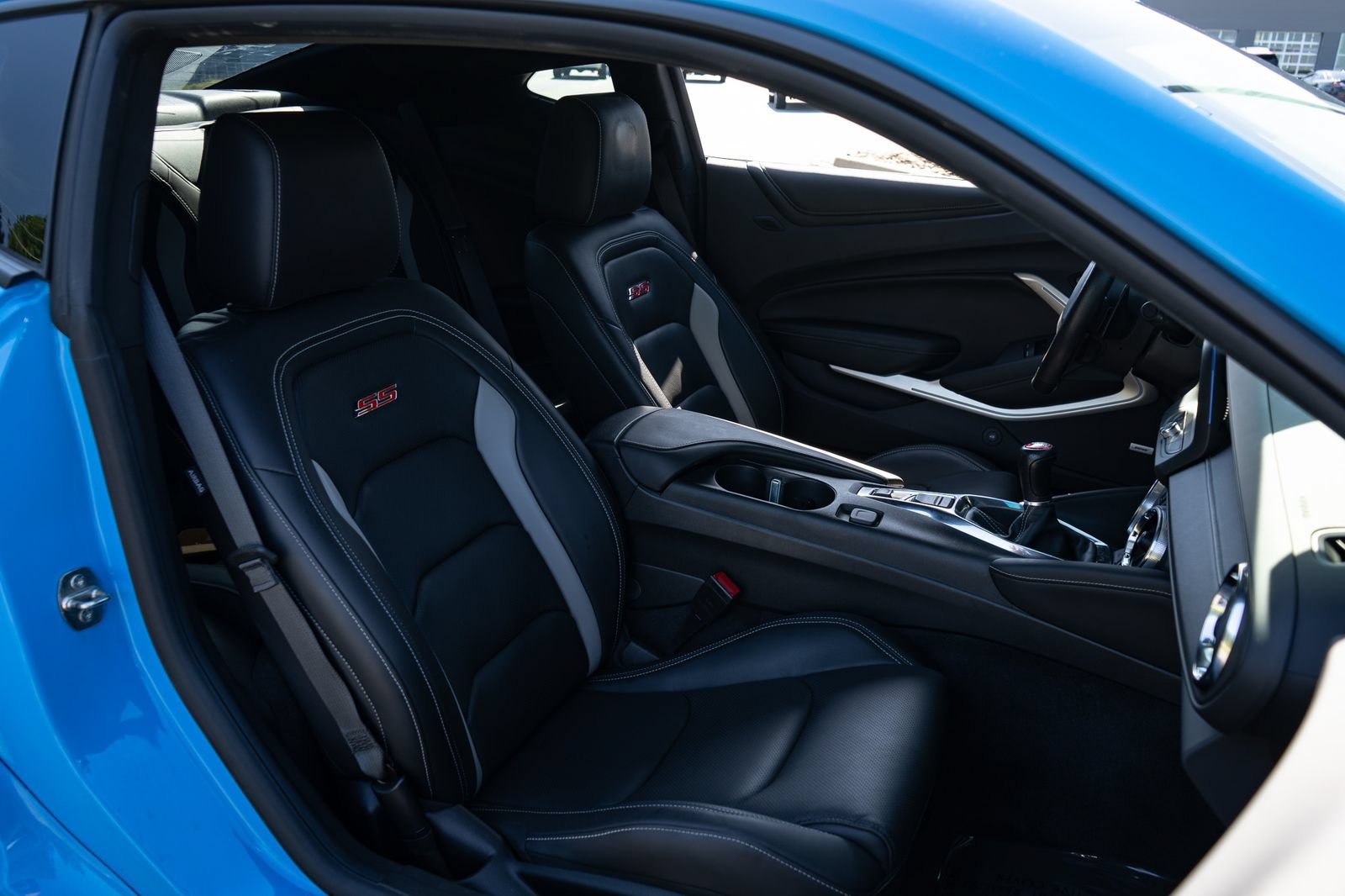 Used 2022 Chevrolet Camaro SS RWD image 38