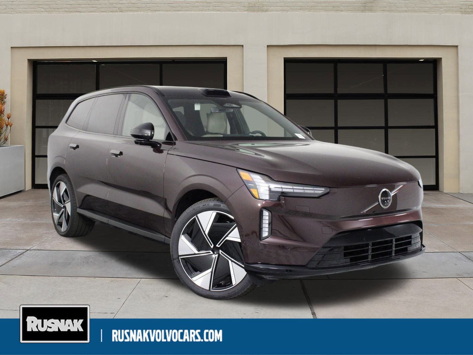 New 2025 Volvo EX90 Ultra image 1