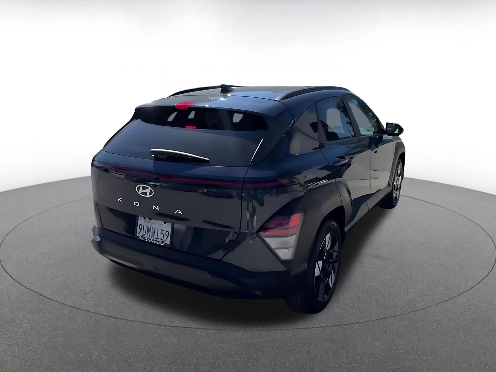 Used 2025 Hyundai Kona SEL image 12