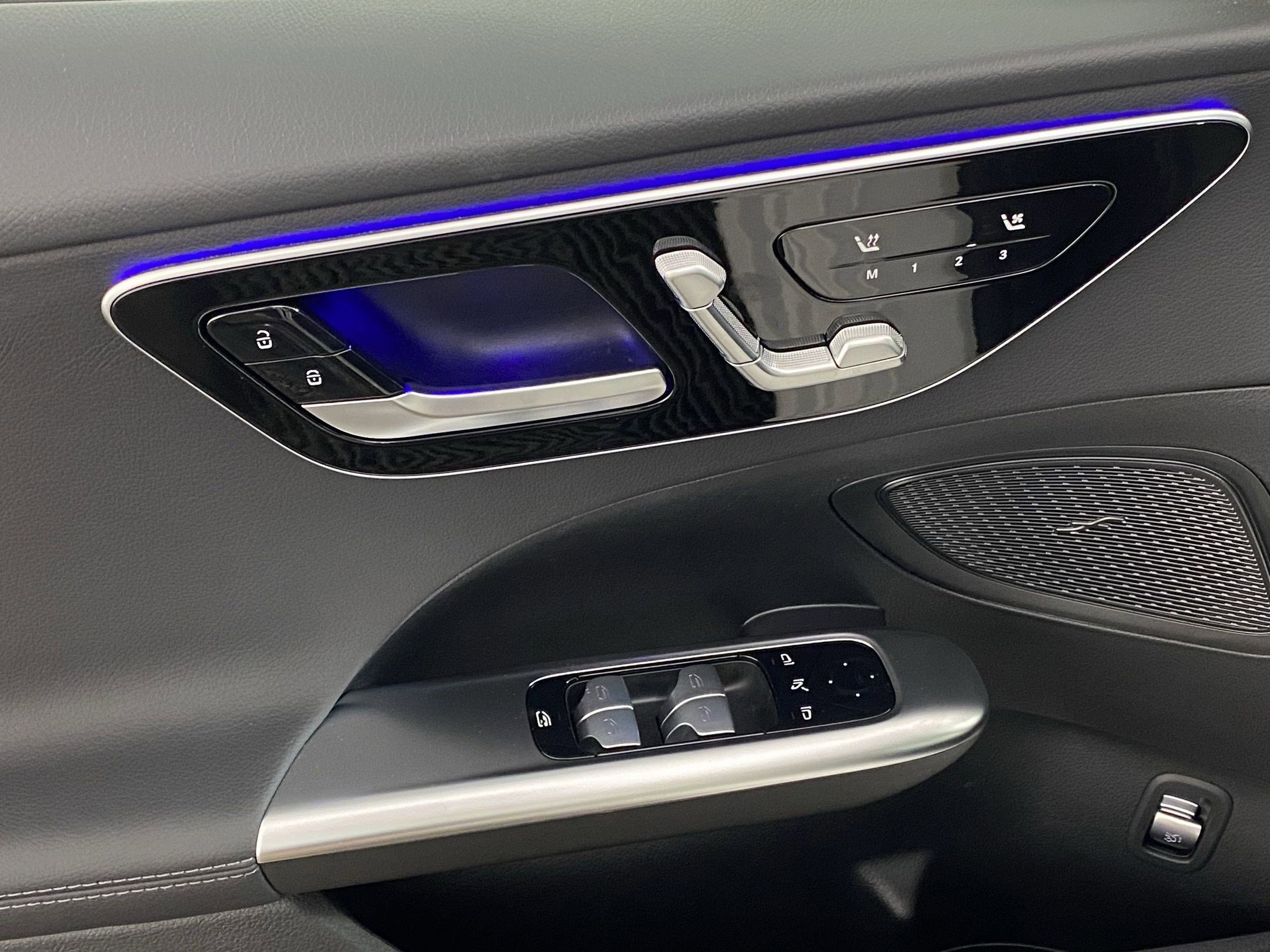 Used 2025 Mercedes-Benz C 300 C 300 image 23