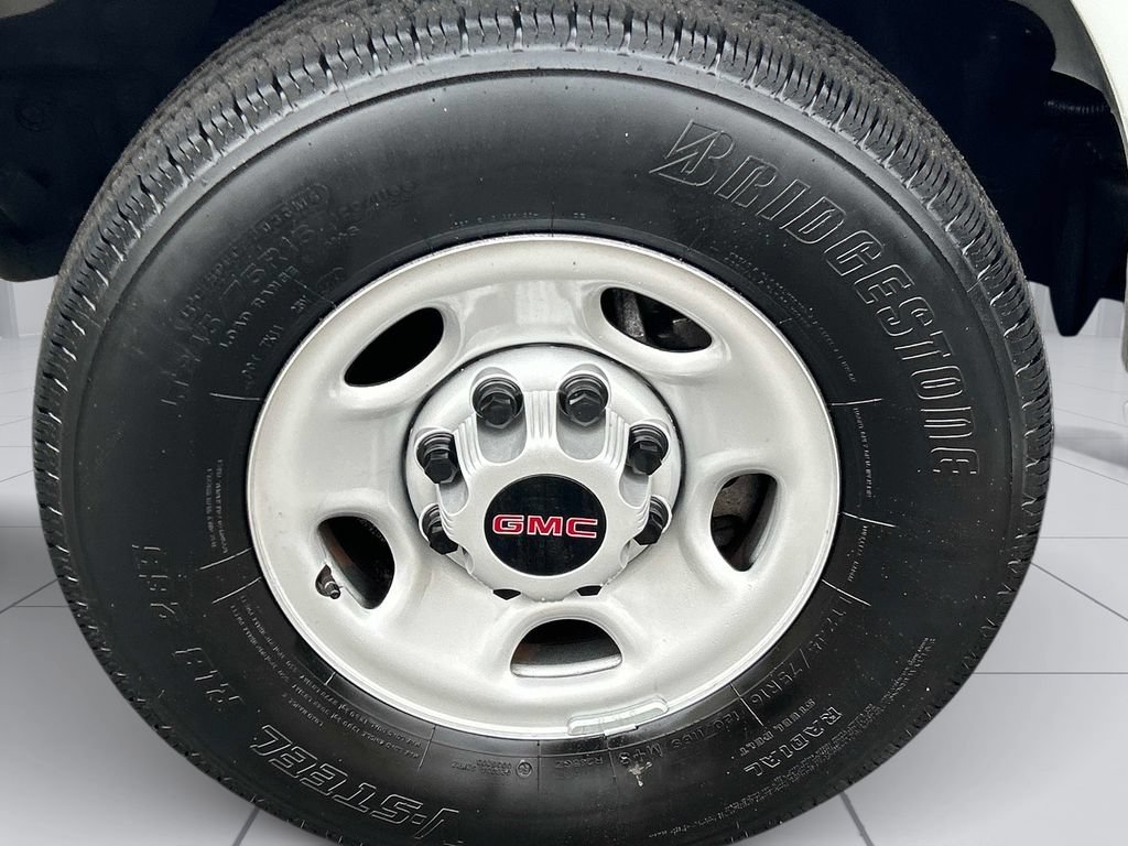 Used 2024 GMC Savana 2500 w/ Driver Convenience Package RWD image 9