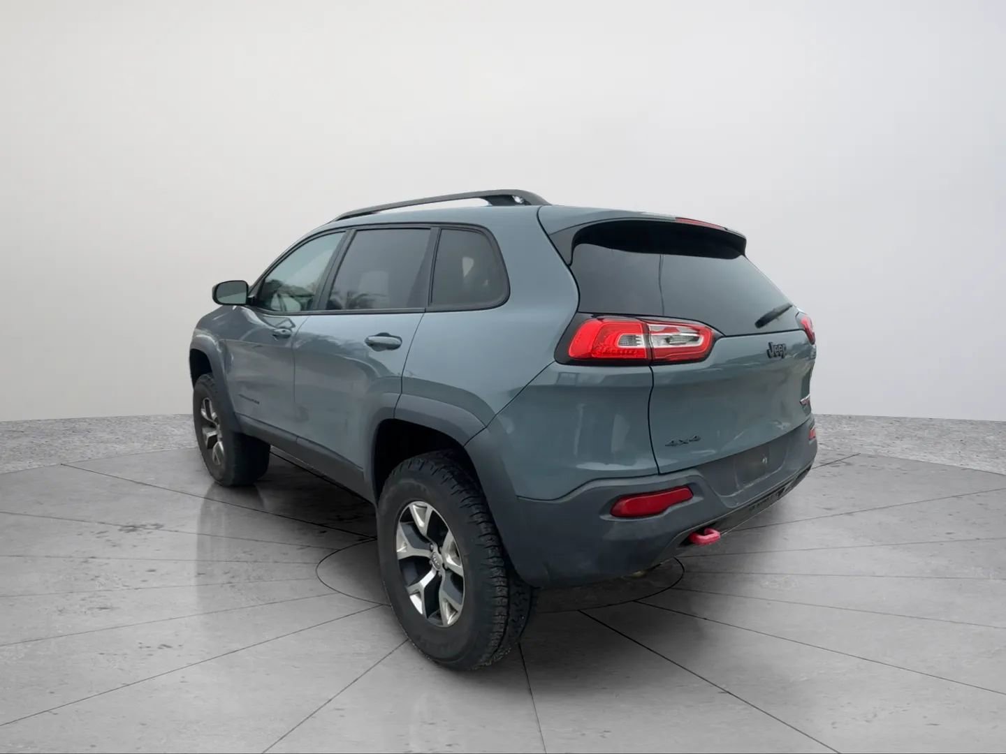 Used 2014 Jeep Cherokee Trailhawk w/ Leather Interior Group image 3