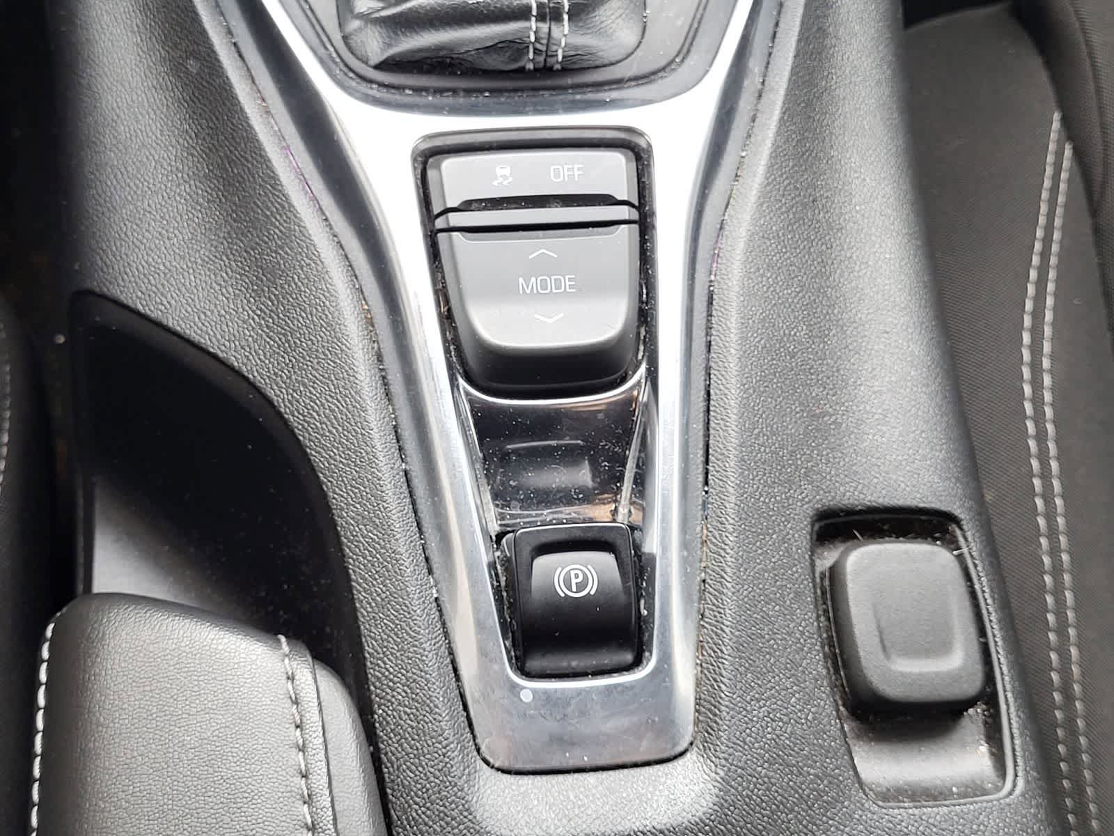 Used 2022 Chevrolet Camaro LT image 23