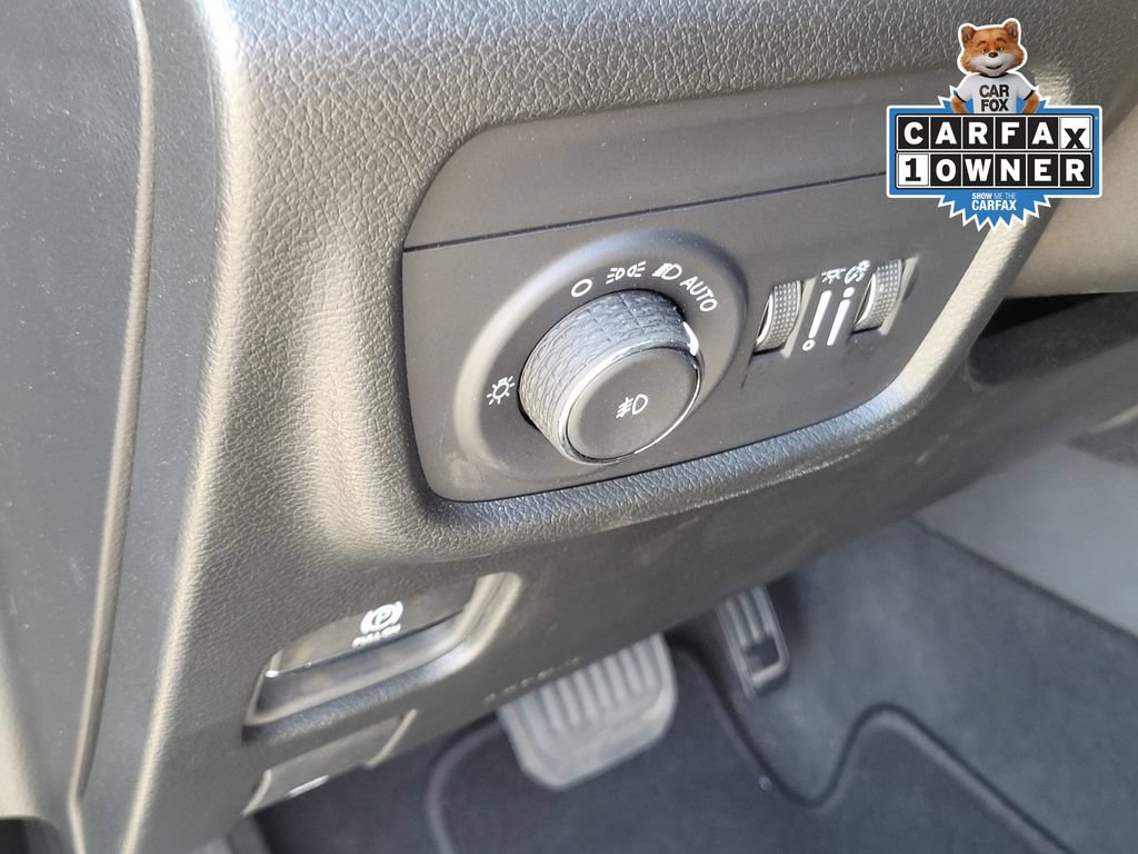 Used 2024 Jeep Grand Cherokee Limited w/ Luxury Tech Group II AWD/4WD image 17