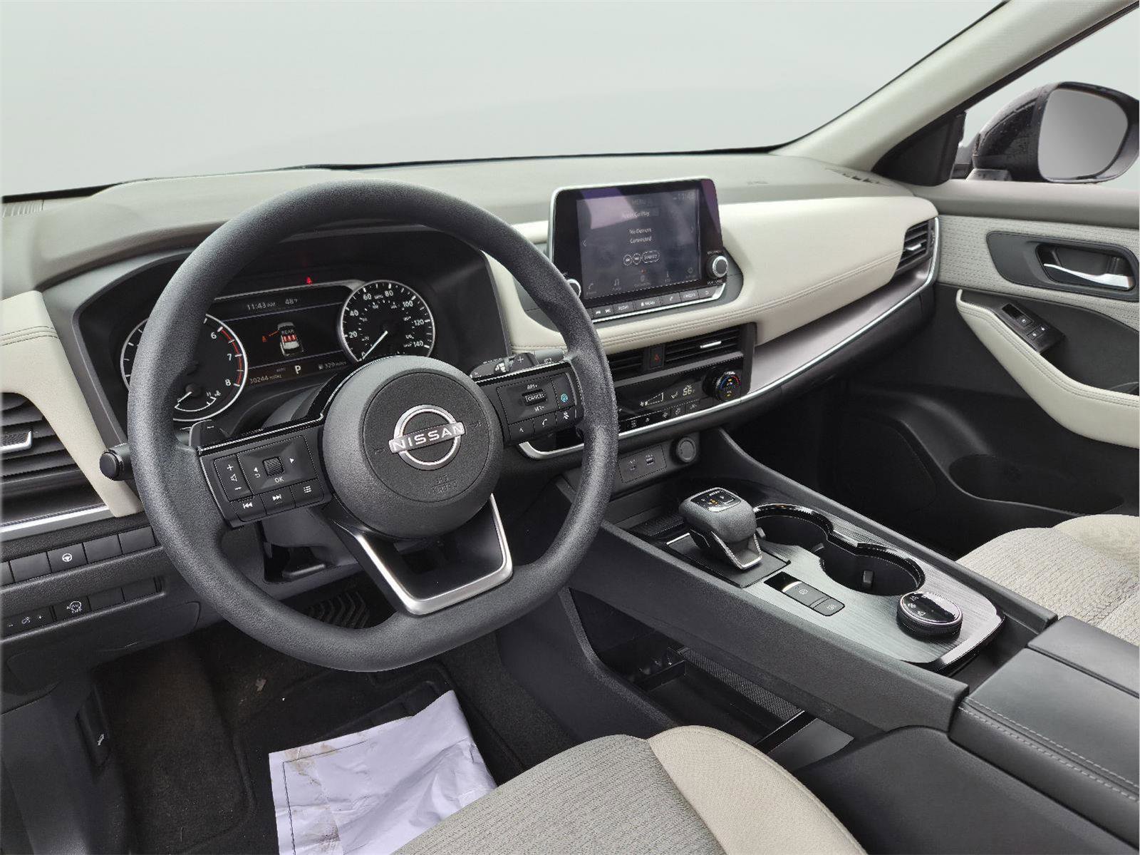 Used 2023 Nissan Rogue SV image 11