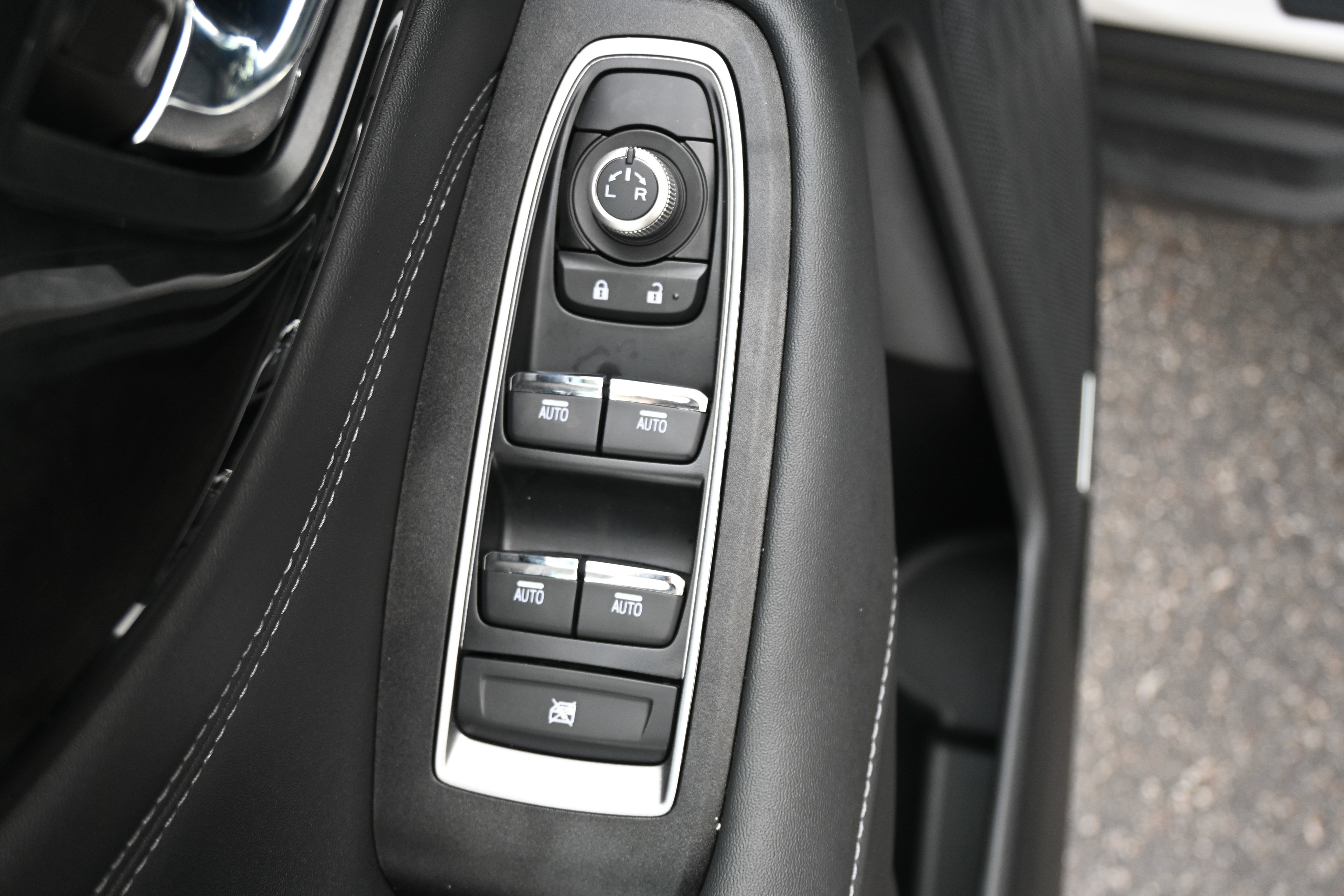 Certified 2025 Subaru Outback Limited XT image 14