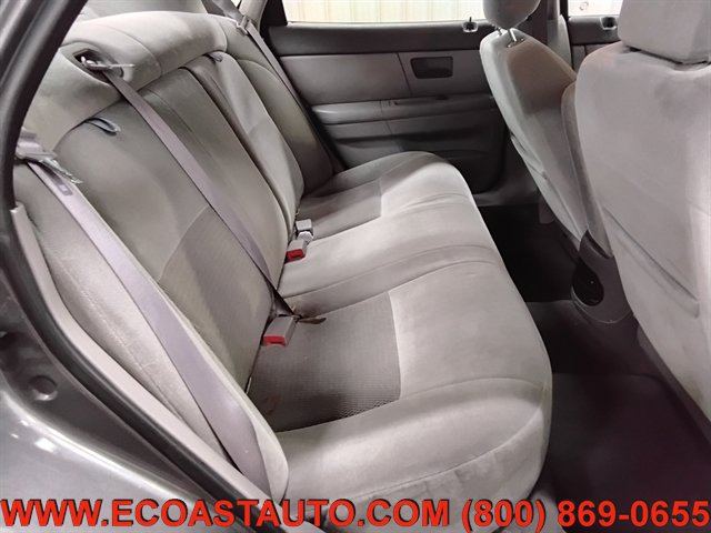 Used 2004 Ford Taurus SE FWD image 15
