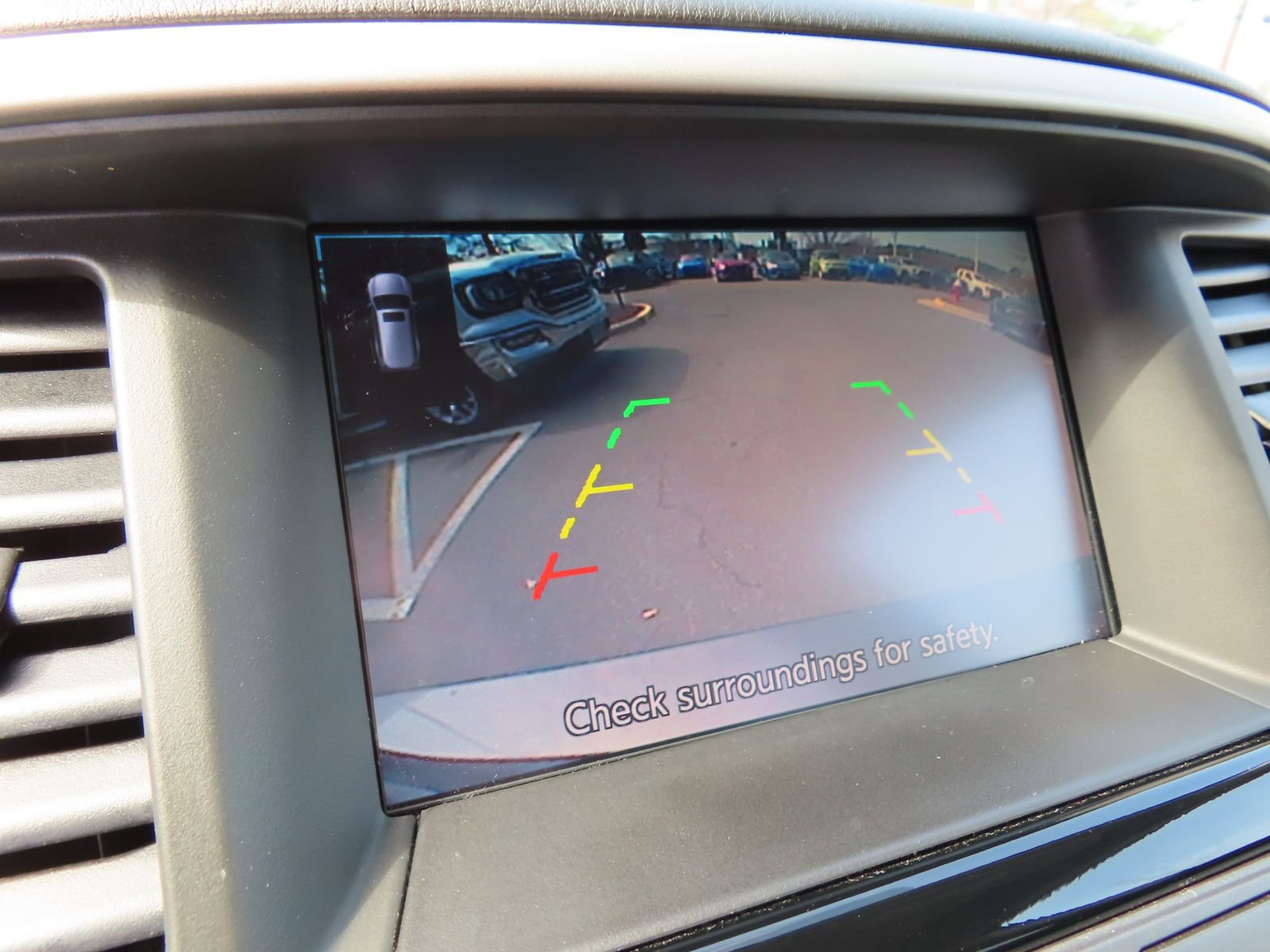 Used 2019 Nissan Pathfinder SV image 26