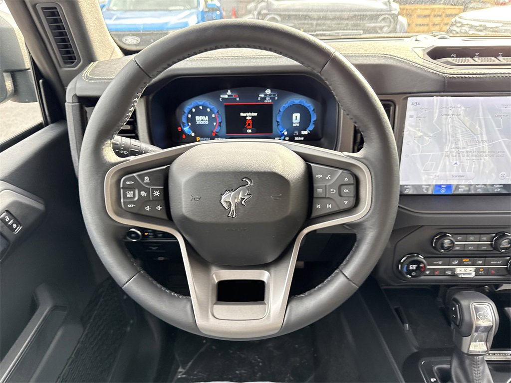 New 2025 Ford Bronco Badlands image 13