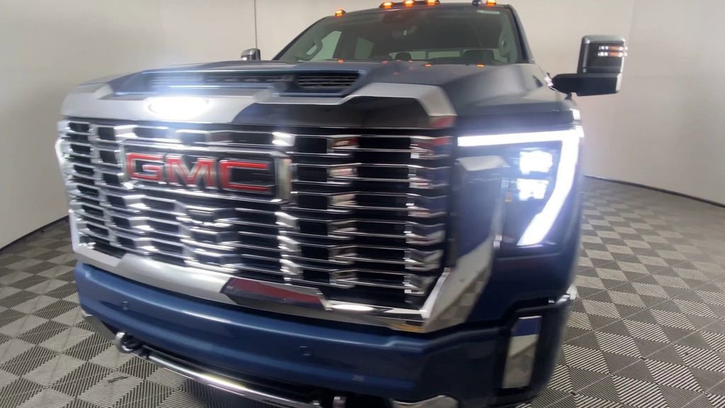 New 2025 GMC Sierra 2500 Denali w/ Denali Reserve Package image 6