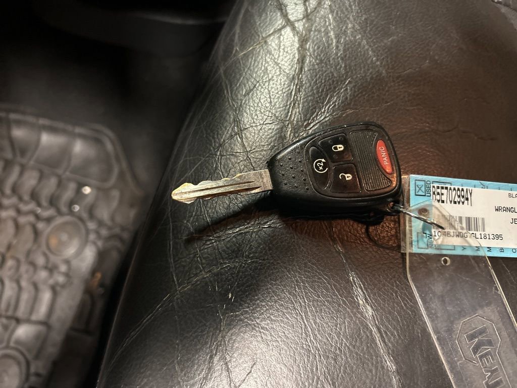 Used 2016 Jeep Wrangler Unlimited Sport image 22