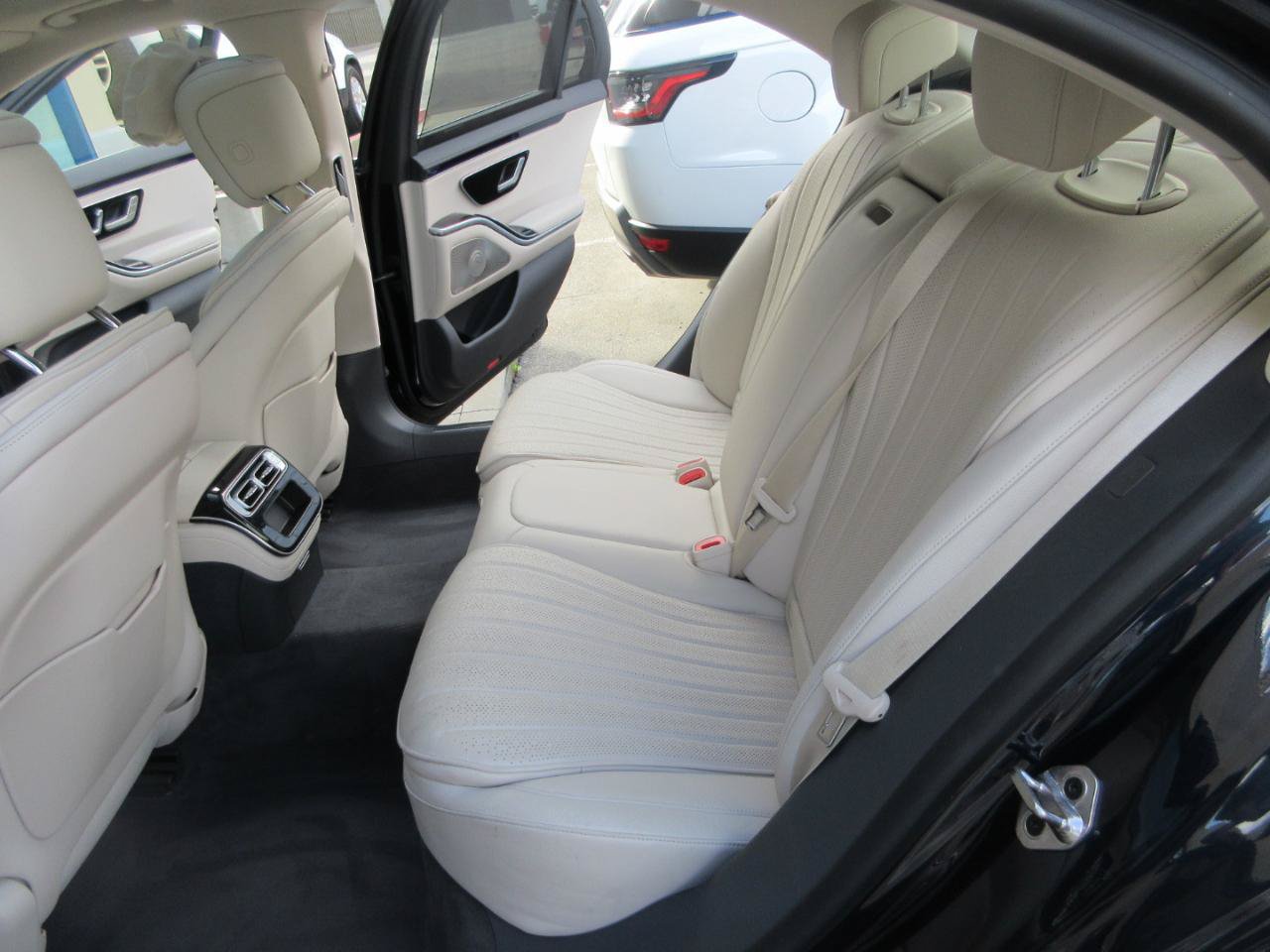 Used 2022 Mercedes-Benz S 580 4MATIC Sedan image 34