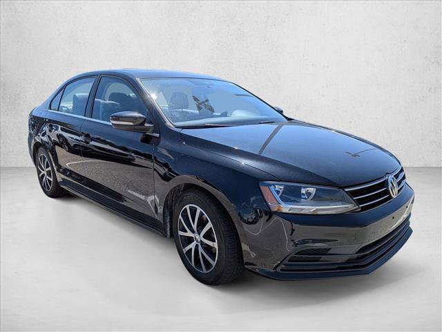 Used 2017 Volkswagen Jetta SE FWD image 3