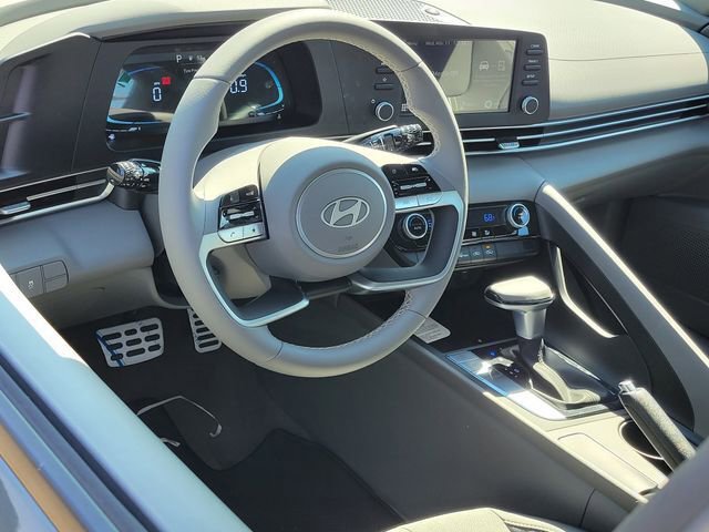 New 2026 Hyundai Elantra Sport image 3