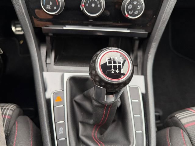 Used 2021 Volkswagen GTI S image 25