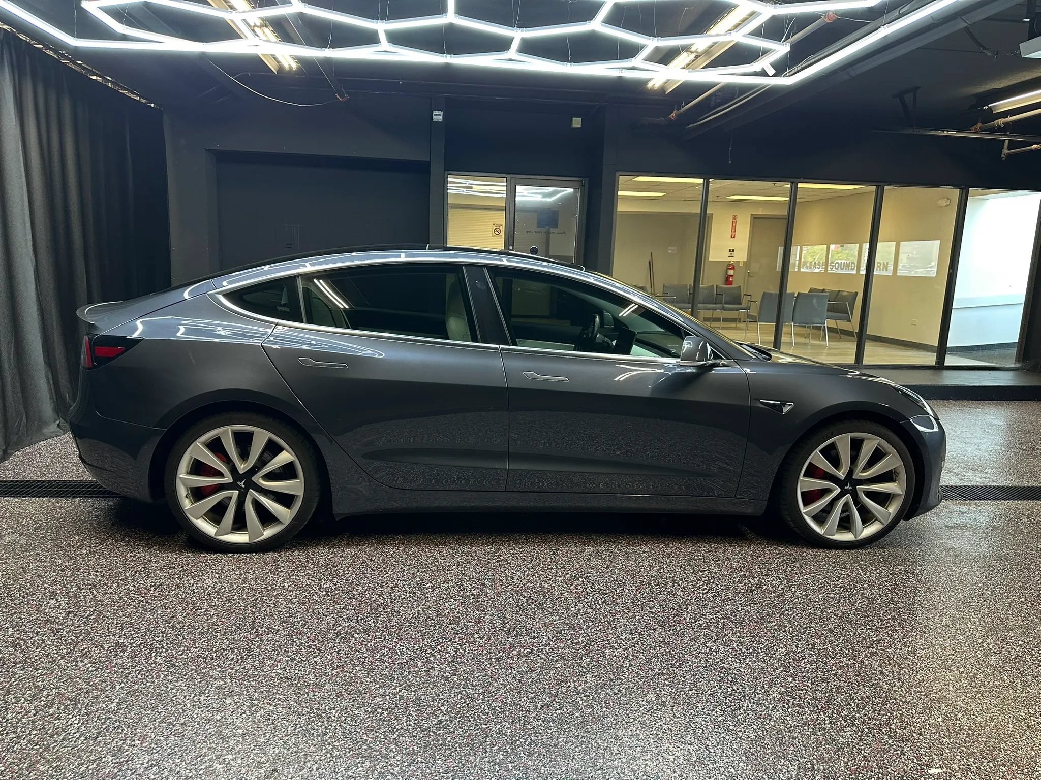 Used 2018 Tesla Model 3 Long Range AWD/4WD image 8