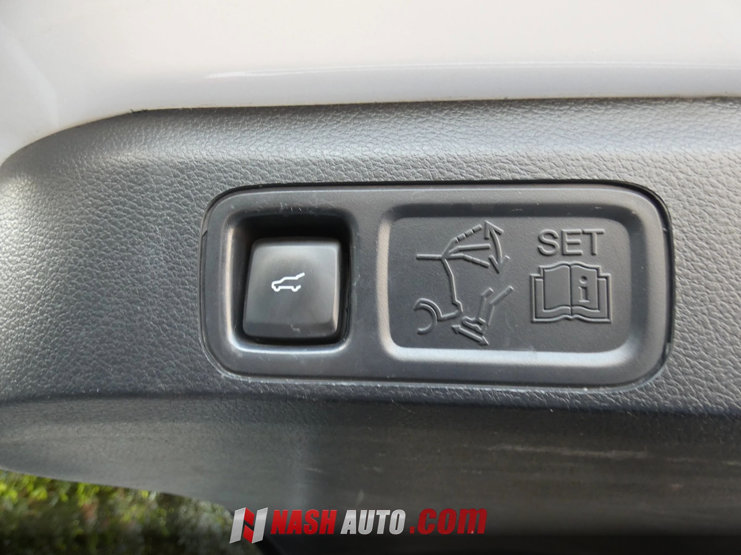 Used 2020 Ford Expedition Max XLT w/ Equipment Group 202A RWD image 83