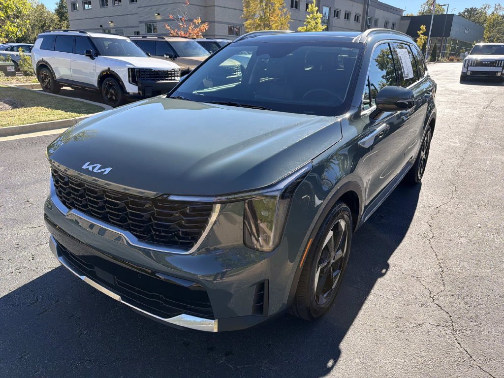 Used 2025 Kia Sorento EX w/ EX Panoramic Sunroof Package FWD image 7
