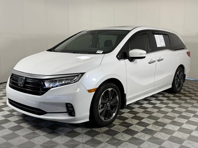 Used 2024 Honda Odyssey Elite image 2