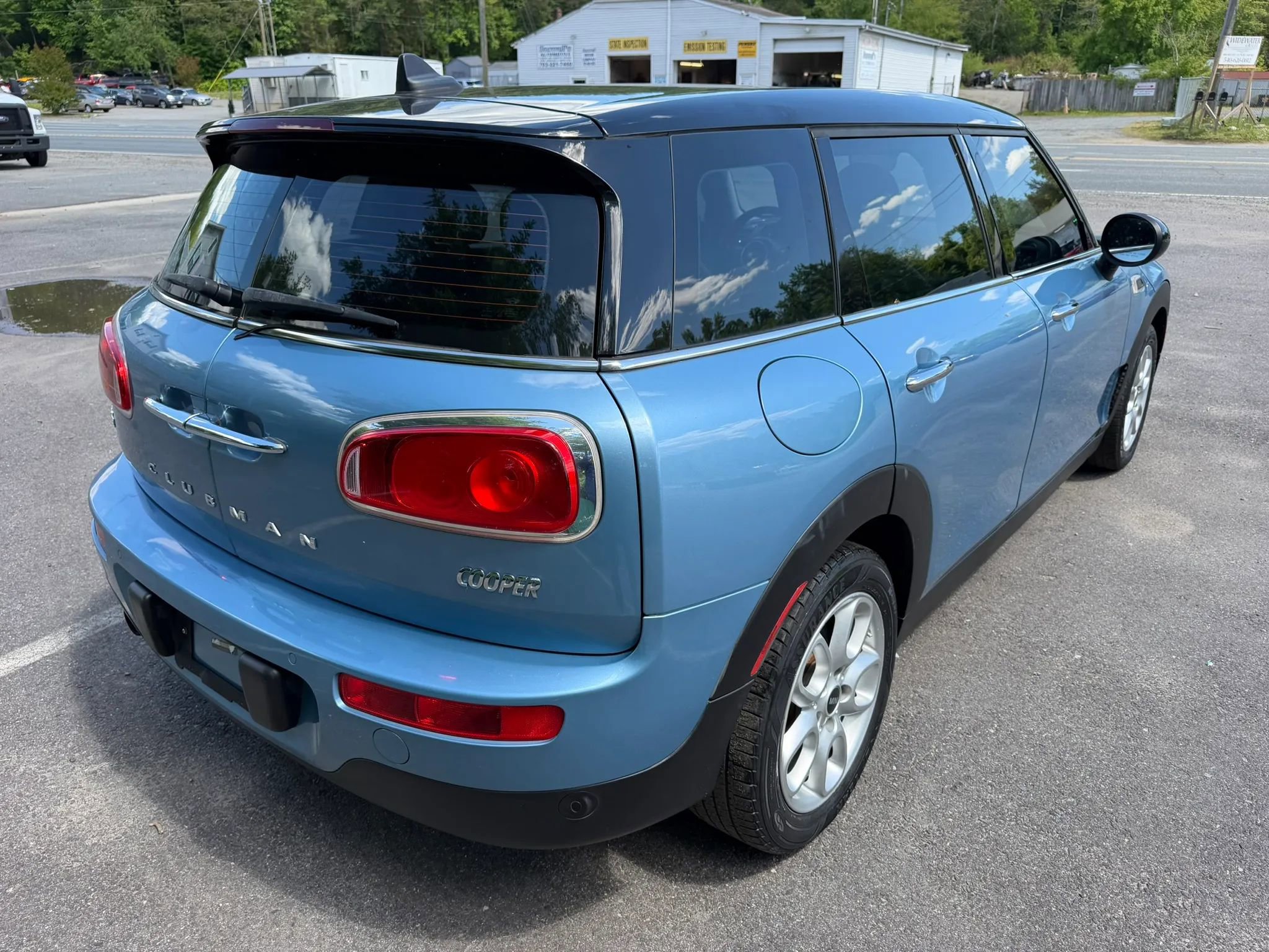 Used 2016 MINI Cooper Clubman FWD image 9